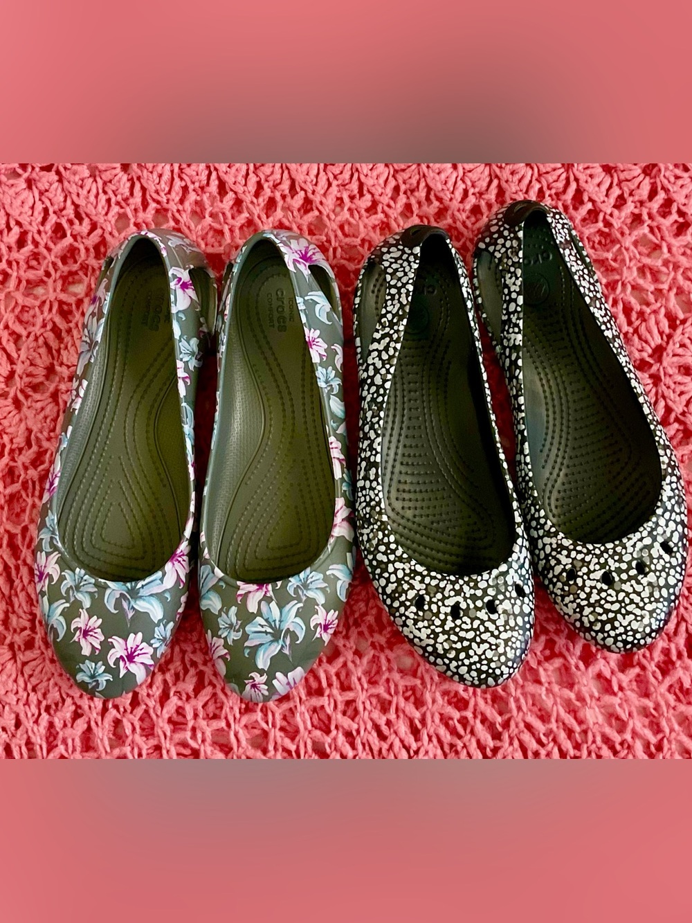 CROCS Women's Floral Gray & Black Speckle Slip-On Flats, price is firm band new